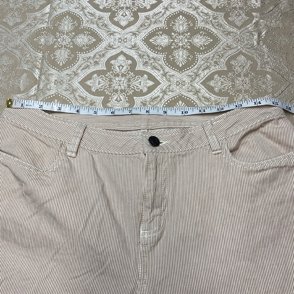 L.L. Bean Tan & White Striped Wide Leg Pants - Picture 4 of 10